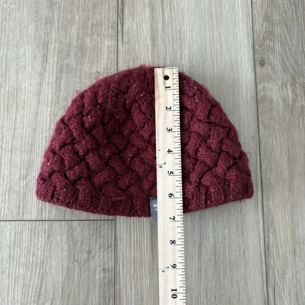 North Face One Size Red Wool Blend Knit Beanie‎